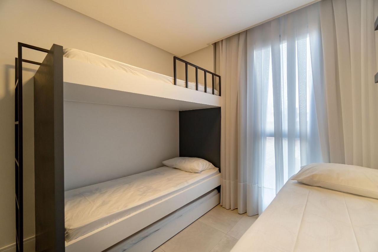 Porto Madero - Apartamento Alto Padrao Em Condo Com Piscina Bombinhas Exterior foto